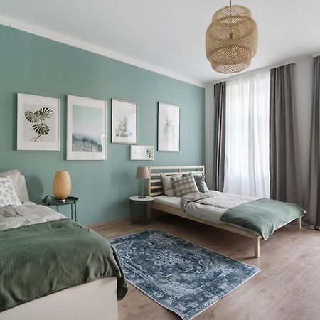 Caring Family Apartment Close To The Center ウィーン エクステリア 写真