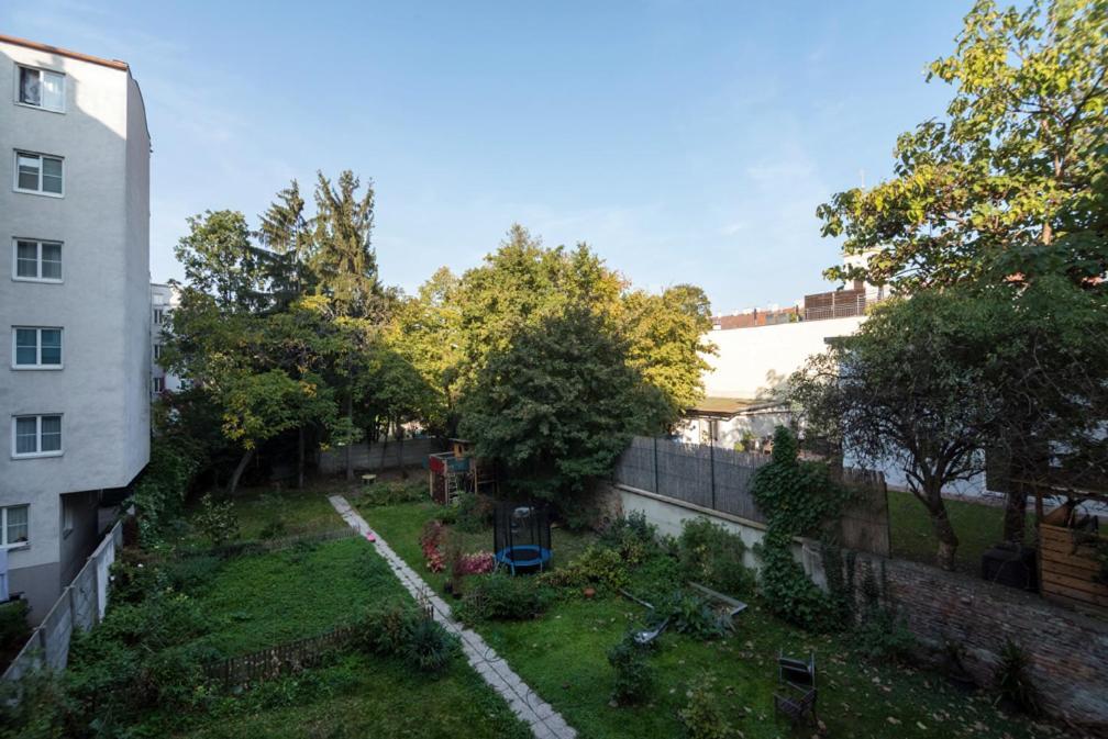 Caring Family Apartment Close To The Center ウィーン エクステリア 写真