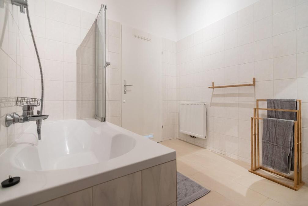 Caring Family Apartment Close To The Center ウィーン エクステリア 写真